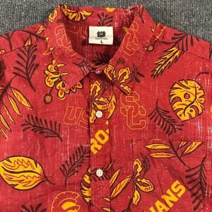 Wes and Willy Men’s USC Trojans Hawaiian Shirt Vintage Tropical Button Down L
